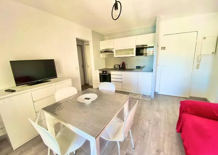 Apartamento Pour 4 Vue Sur La Marina De *